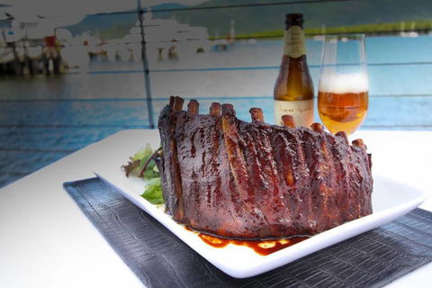 Dundee’s Restaurant On The Waterfront - Local Tourism 14