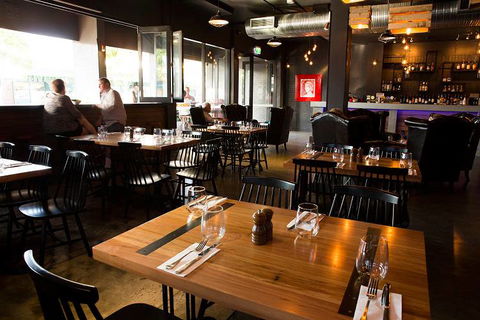 The Post Office Bar & Restaurant - Accommodation Australia 3