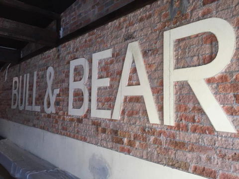 Bull & Bear - Accommodation Australia 3