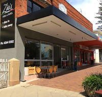 Zias Caff - Accommodation Australia