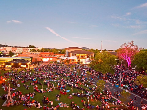 Albury Carols By Candlelight - Bed n Breakfasts 1