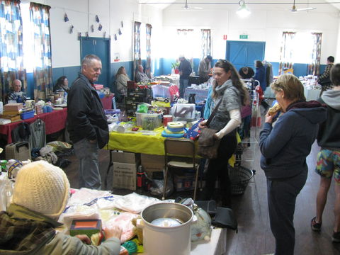 Trash And Treasure At East Kurrajong - Accommodation Australia 2