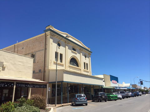 Kadina Memorial School Art Showcase At The Ascot Community Exhibition  Art Gallery - Australia Shopping 0