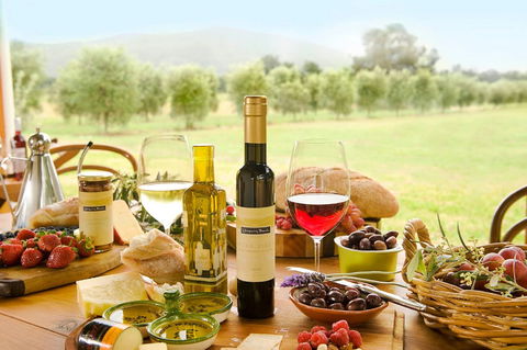 Whispering Brook Olive Long Table Luncheon - Local Tourism 2