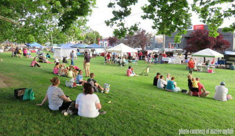 Young And Region Farmers Markets - Local Tourism 0