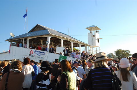 Talmoi Picnic Races - Local Tourism 0