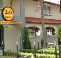Zed's At The Inn - Local Tourism