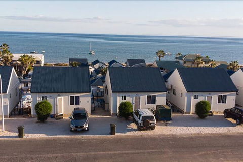 Oceanside Village - Bed n Breakfasts 4
