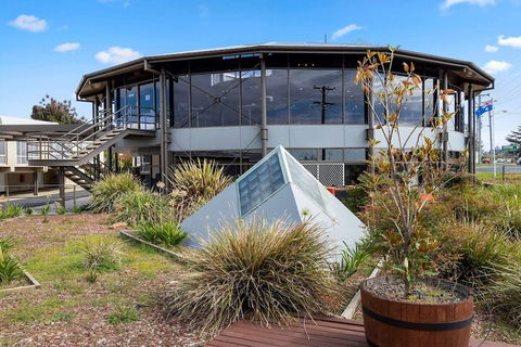 Quality Hotel Bathurst - Australia Shopping 1