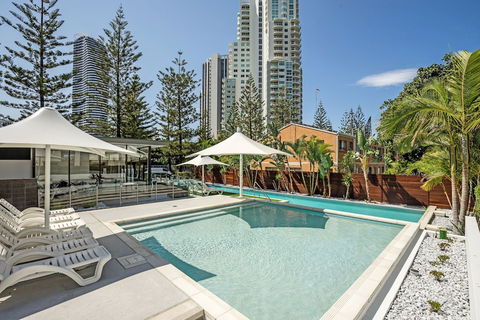 Ultra Broadbeach - Local Tourism 1