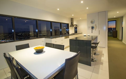Ultra Broadbeach - Local Tourism 5