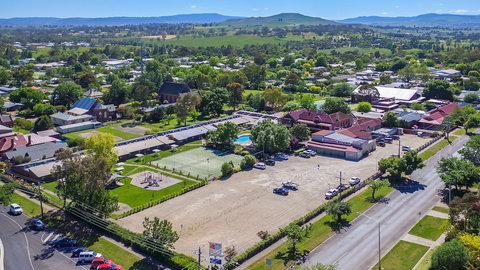 Alzburg Resort - Local Tourism 2