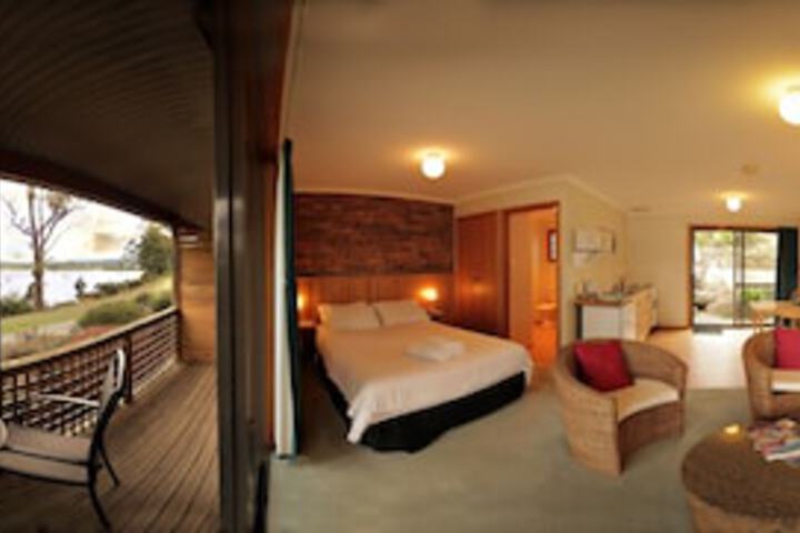 Dover TAS Accommodation Australia