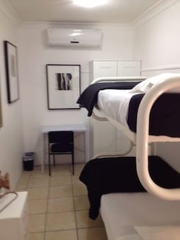 Arrival Accommodation Centre - Accommodation Australia 2