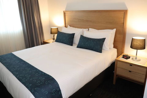 Fawkner Executive Suites & Serviced Apartments - Australia Shopping 4