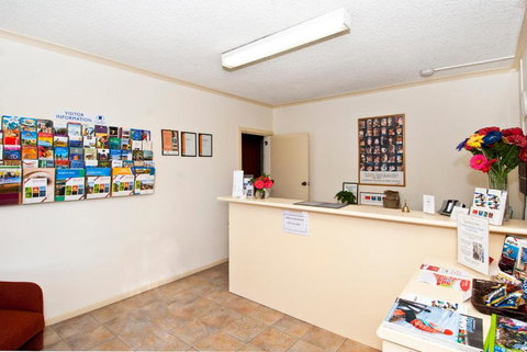 Econo Lodge Hacienda Motel Geelong - Local Tourism 3