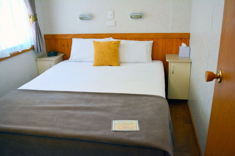 Nitmiluk Chalets - Local Tourism 3