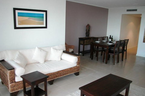 At Blue Horizon Resort Apartments - Australia Shopping 6