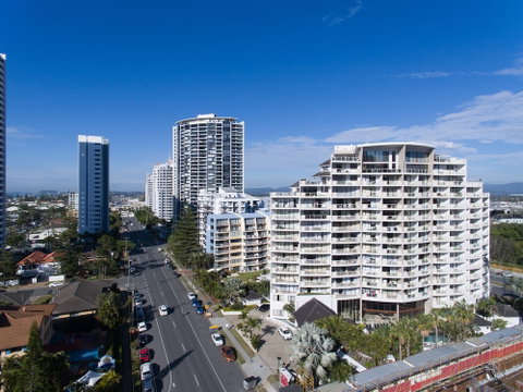 Broadbeach Savannah Hotel & Resort - Accommodation Australia 3