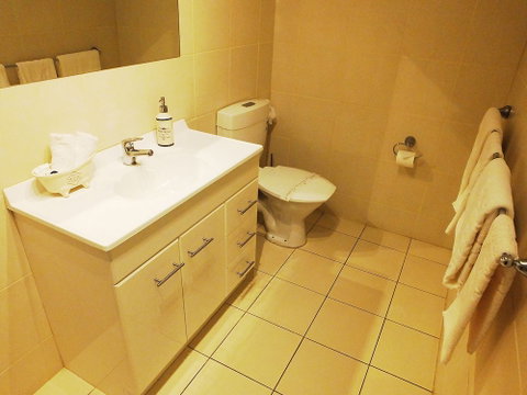 Edinburgh Motor Inn - Accommodation Australia 6