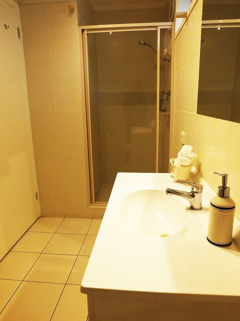 Edinburgh Motor Inn - Accommodation Australia 4