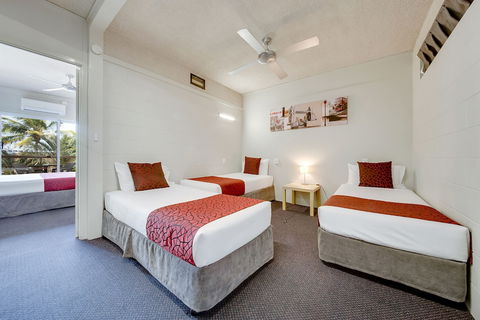 Camelot Motel - Local Tourism 6