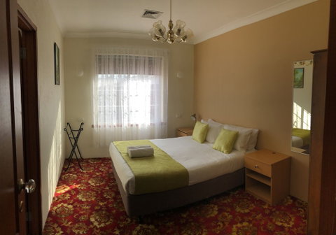 Meramie Motor Inn - Accommodation Australia 3