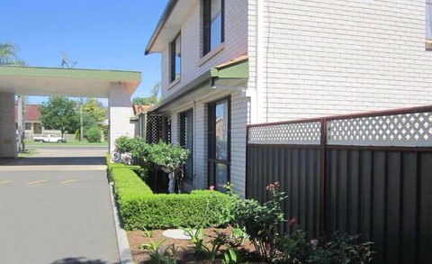 Tamworth Motor Inn & Cabins - Local Tourism 1