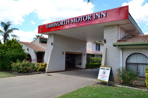 Tamworth Motor Inn & Cabins - Local Tourism 4