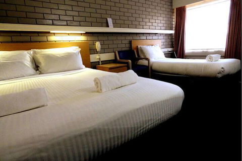 Wanderlight Motor Inn - Accommodation Australia 6