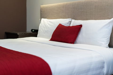 Prince Of Wales Motor Inn - Local Tourism 3