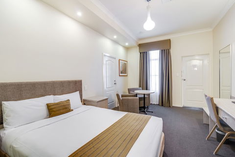 Prince Of Wales Motor Inn - Local Tourism 6