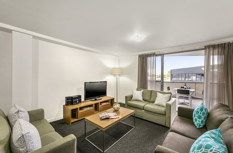 Quest Cheltenham - Accommodation Australia 3