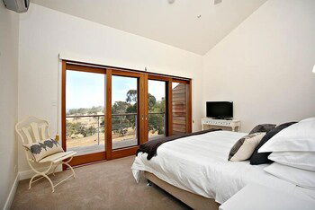 Seascape Retreat - Australia Shopping 5