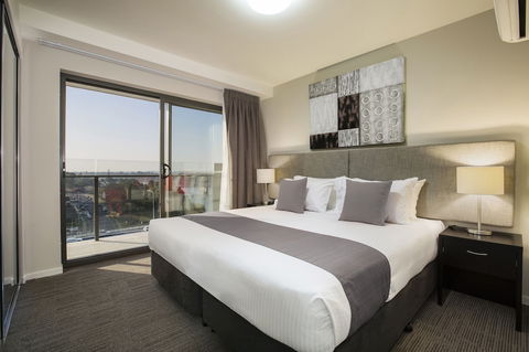 Quest Rockhampton - Bed n Breakfasts 0