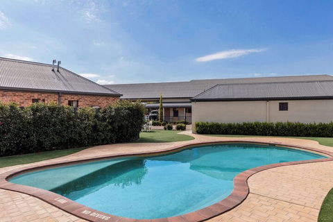 Mercure Wagga Wagga - Local Tourism 4