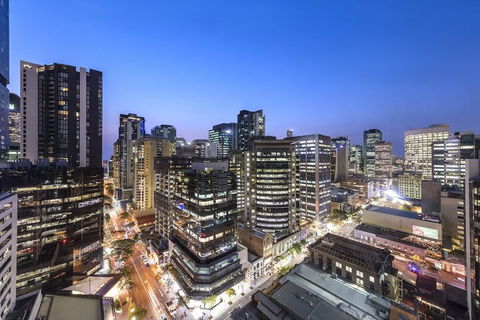Oaks Brisbane On Felix Suites - Accommodation Australia 3