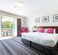 Mercure Canberra - Local Tourism