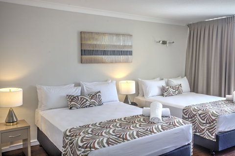 Cairns Plaza Hotel - Accommodation Australia 5