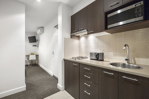 Quest Ivanhoe - Australia Shopping 3