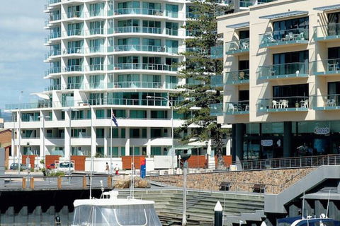 Oaks Glenelg Liberty Suites - Accommodation Australia 5