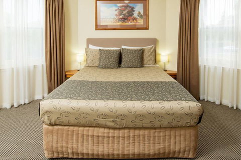 Clare Country Club - Accommodation Australia 5