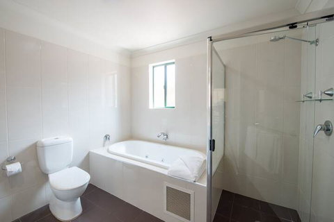 Clare Country Club - Accommodation Australia 6
