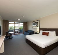 Comfort Hotel Adelaide Meridien