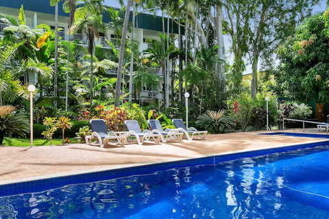 Agincourt Beachfront Apartments - Bed n Breakfasts 4
