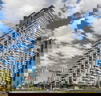 Meriton Suites Broadbeach Gold Coast - Accommodation Australia