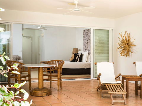 The Reef House Palm Cove MGallery - Bed n Breakfasts 3