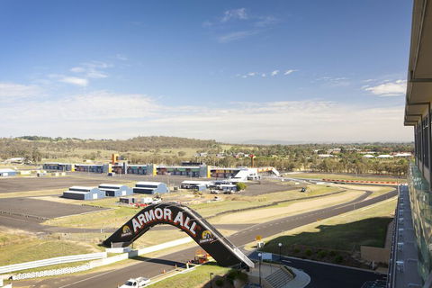Rydges Mount Panorama Bathurst - Australia Shopping 6