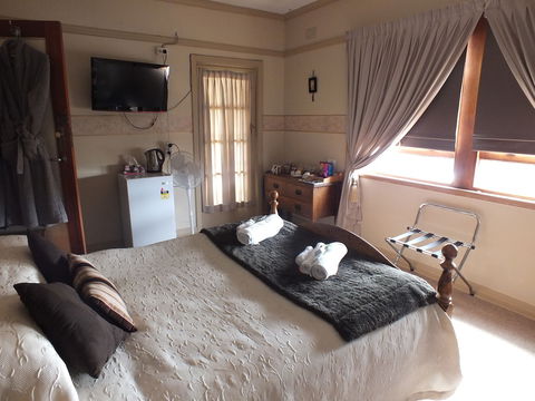 Walcha Royal Accommodation - Accommodation Australia 3