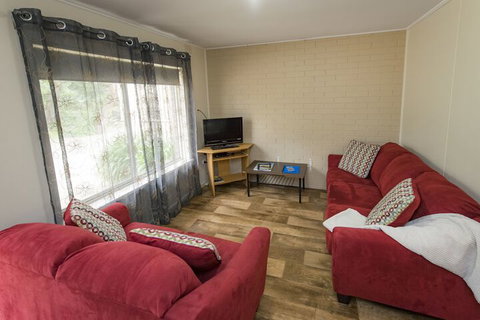 Restaway Holiday Units - Accommodation Australia 4